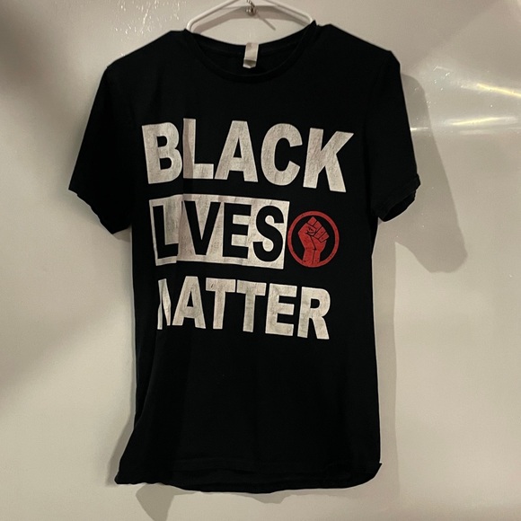 Fruit of the Loom Other - Black Lives Matter Unisex fruit of the loom size small short sleeve black tee